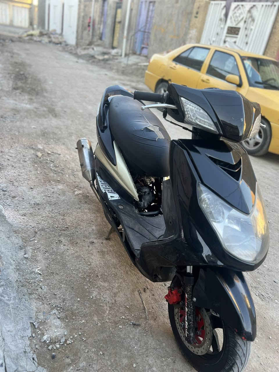 السلام عليكم سكنس فحل كابريتر
الدراجه مكينه (58) للبيع مكاني بغداد حي النصر ب(650) وبيهً مجال (***********)
