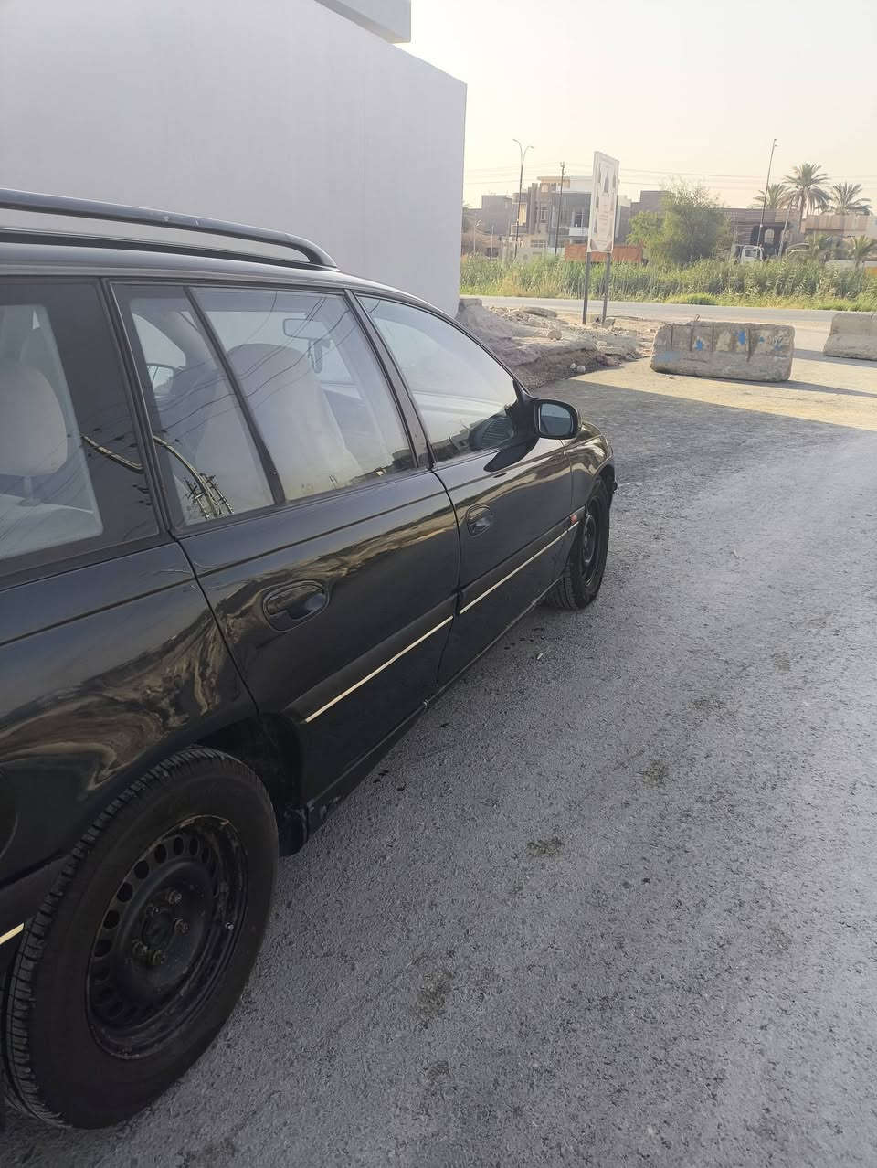 اوبل بزون موديل 94 محرك VVT 3000 كير ومحرك كفاله صدر خير من الله تايرات تخم جدد 
مكاني ديالى بعقوبه 
***********
