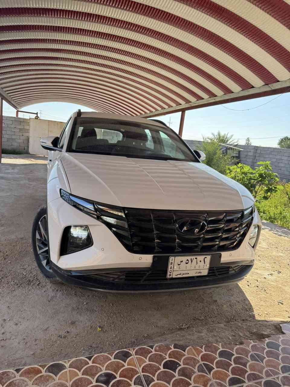 السلام عليكم
معرض الوطن لتجاره السيارات والمكائن الزراعية

هيونداي توسان موديل  2023

رقم بعداد مشروع وطني

المواصفات :-

🔻  

🔴محرك 2.0 لتر DOHC بقوة 150 حصان 

🔴كير بوكس اوتوماتيك 6 سرع 

🔴تشغيل ذكي ( بصمة ) + تشغيل عن بعد 

🔴شاشة Carplay and android auto 

🔴كامرة خلفية دوارة 

🔴تبريد قطعتين 

🔴كراسي كهرباء  

🔴فول تحكم ستيرين 

🔴 دشبول ايباد 

🔴حساس امامي و خلفي 

🔴نظام تشغيل واطفاء الحساسات

🔴نظام تشغيل الكاميرا الخلفية 

🔴 شاحن وايرليس 

🔴 نظام مساعد نزول المنحدرات

🔴اوتو هولد 

🔴هاند بريك كهرباء

🔴 4 وضعيات قيادة 

🔴مانع انزلاق 

🔴ويل كروم

🔸ابـــــعاد السيارة 🔸

الطـــول 480   ســـم 

العــرض  185  ســـم 

الارتـفاع  165   ســـم 

📱🔰للاستفسار الاتصال 

‭0781 563 4737‬
