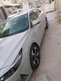 النترا 2023 هايبرد لون سموك ماشيه 77 الف ميل المواصفات:- م 1600 هايبرد...