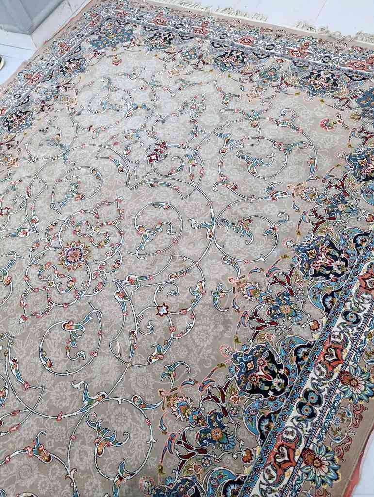 فەرشی ئێرانی ٧٠٠ شانە قیاسی ٣ بە ٤ نرخی ١١٠ هەزار معامەلە
بەرگی قەنەفە ١٠ نەفەری نرخی ٥٠ هەزار 
کەلار موشتەری مەسج بکات السليمانية, العراق


**إذا كنت صاحب هذا الإعلان وتريد حذفه لأي سبب، رجاءا أرسل رسالة إلى الدعم الفني**