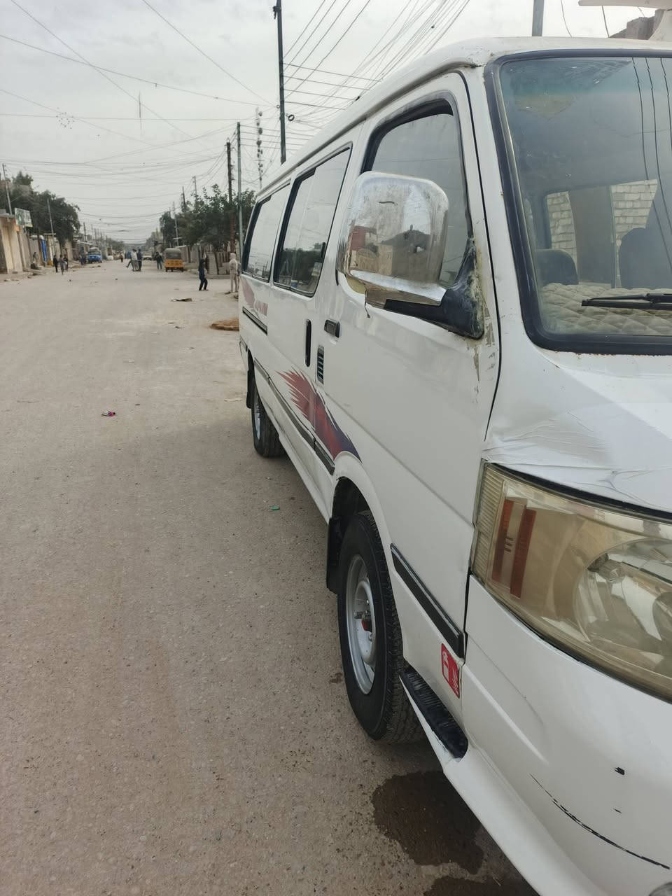 السلام عليكم فتون2014 اف مكفوله من ضربه وصبغ وكير واكسل مكفولات الهلالات مال سايق  والصدر هلالات مبدلات وما صابغيهن والقماره بيهه تنكيد قليل تايرات نص عمر حدايده حلوه دوشمتهه نص عمر تحويلهه عماره ثاني يوم مكاني بغداد سبع قصور رقمي ***********
