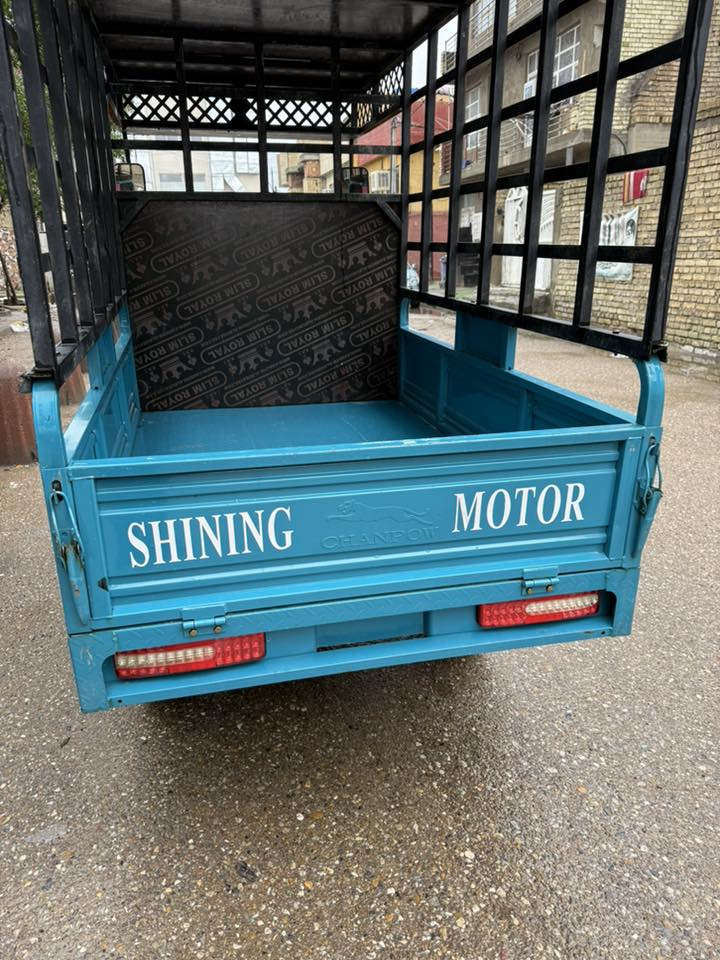 سلام عليكم ستوته مديل 2023 مأخذه بسنه 2024 جديده ابد مشتغله برغي ما مفتوح بيه كهربائيات كله شغاله السعر مليونين ٦٥٠عنوان بغداد مدينه الصدر ***********
