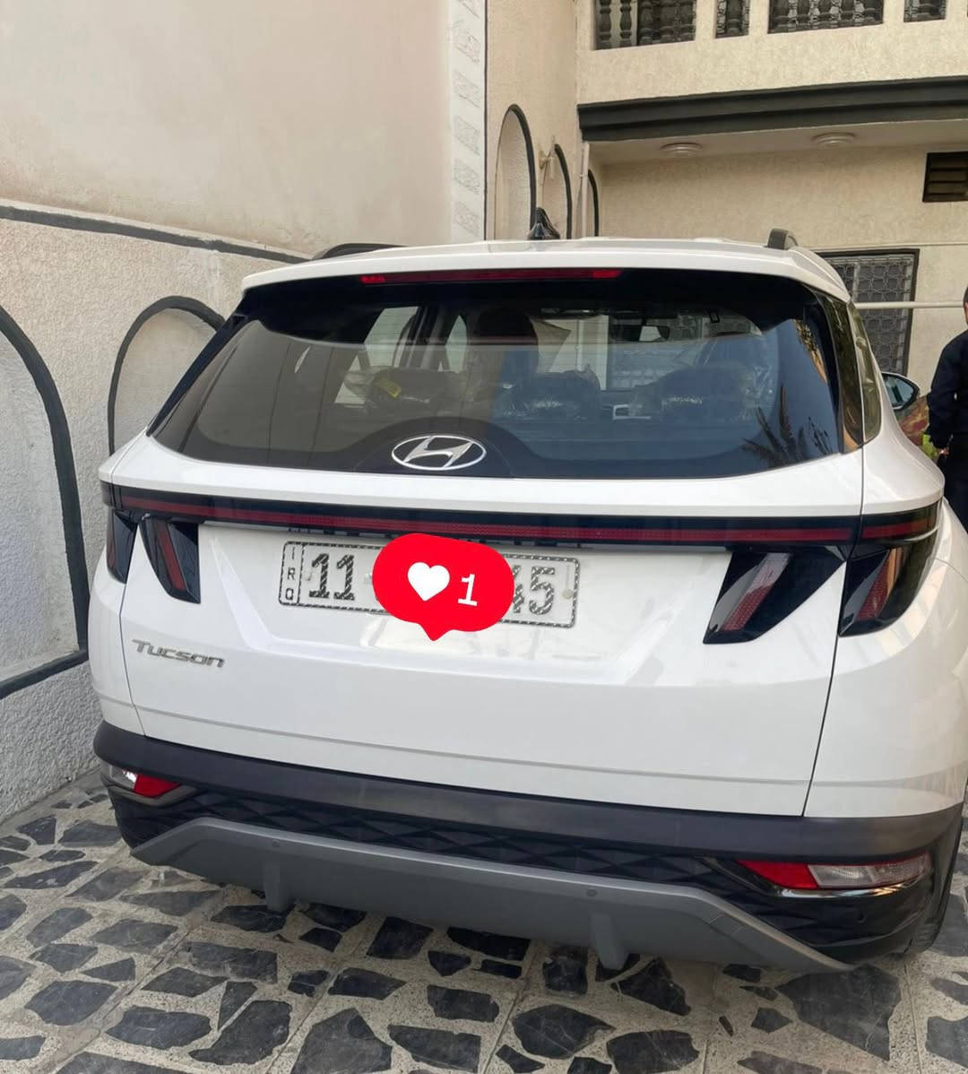 توسان 2024
ضمان شركة الاولى بعدها بلضمان
ماشية 15 فقطط 
سيارة بوضع الزيرو مكفولة كفالة عامة جديدة بيهة رصعة سحبته بي دي ار فقط 
بسعر مناسب سيارة لووك 
***********
