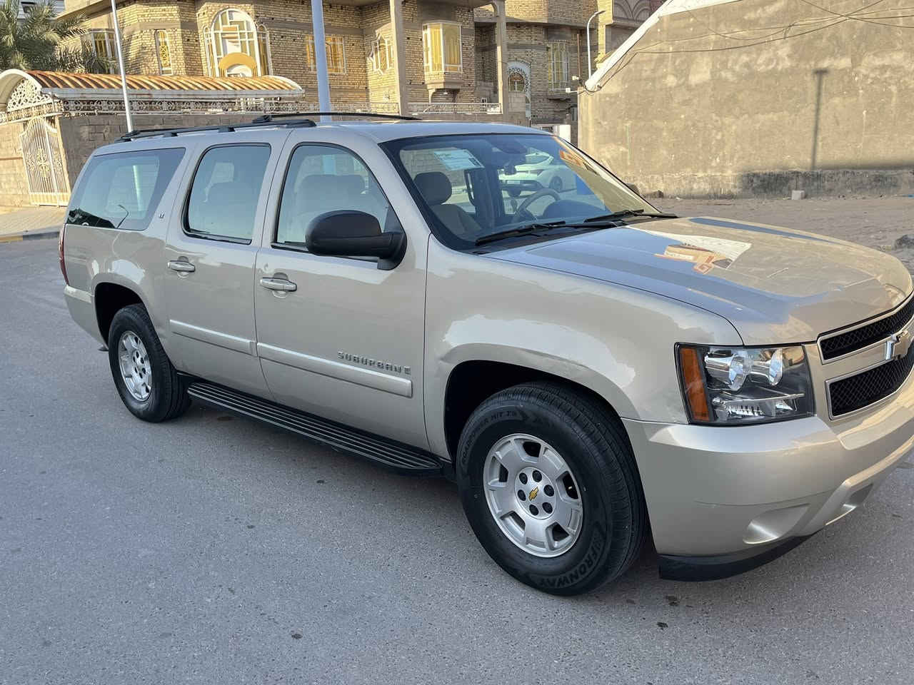 سلام عليكم تاهو طويل مديل 2008 كفاله ضربه وتبديل بدون رقم مكينه 5300 كير 700 جدد تخم تاير حداديه جديده تبريد ثلج السياره جاهزه من كلشي السعر 85 رقم الهاتف *********** العنوان البصره
