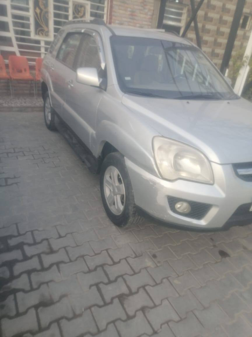 سلام عليكم كيه سبورتج موديل2009
محرك 2000 عنوان نجف حي الجزيره
سعر100وبيه مجال ***********
