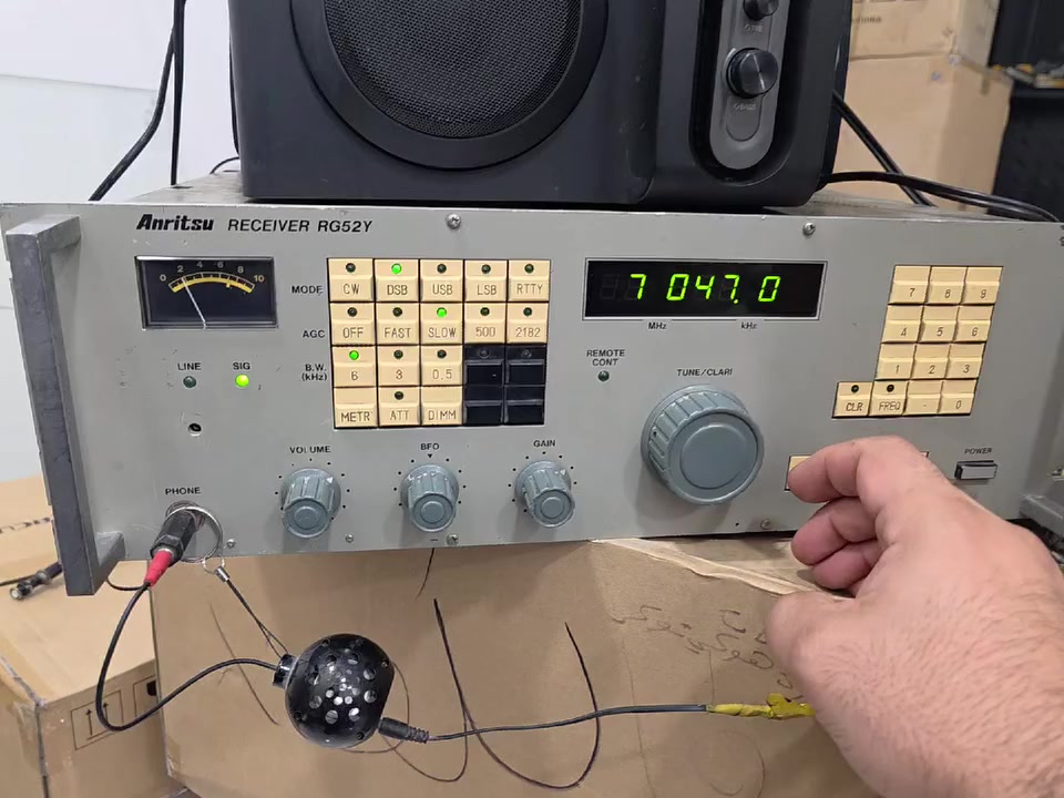 جهاز الراديو الياباني للملاحة البحرية انريتسو 
تكنلوجيا الثمانينات 👌
من٩كيلوهيرتز الى ٣٥ ميكاهيرتز


**إذا كنت صاحب هذا الإعلان وتريد حذفه لأي سبب، رجاءا أرسل رسالة إلى الدعم الفني**