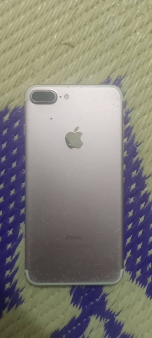 سلام عليكم ايفون7لبيع الجهاز شغال السعر خاص ***********واتساب
