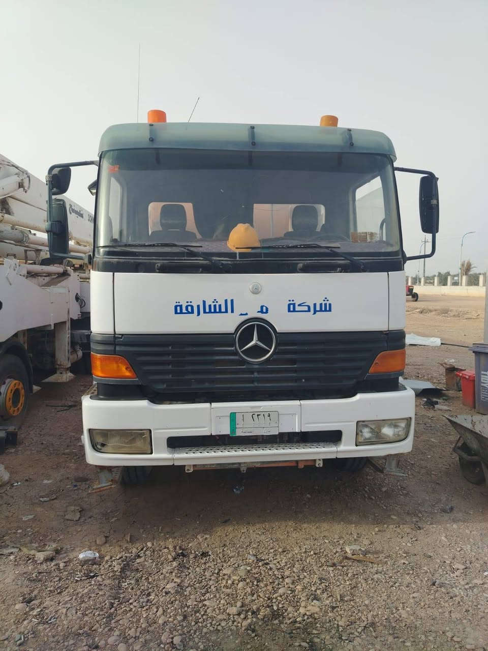 مارسدس اتيكو موديل ٢٠٠٠ ٨متر نضيفه رقم بابل بسمي تخم تاير جديد محرك كير مكفول سعر ٢٢٥ وبيها مجال *********** عنون ديالئ الغالبيه
