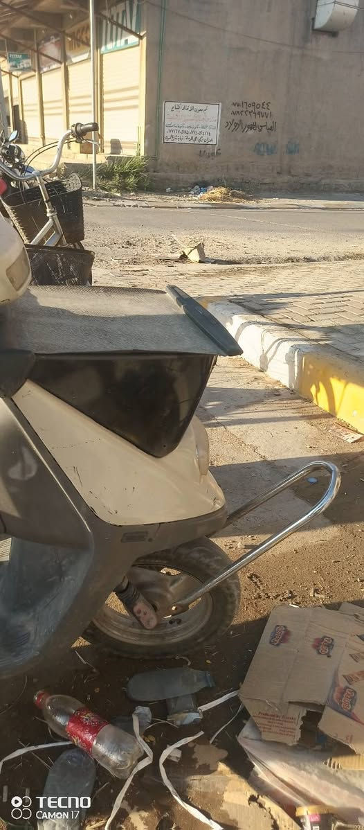 ماطورات ياماها 60 سله .
نشطات ونضيفات شرط محرك وسرعه ونضافه
شغالات من اول هندر وشغالات كذالك سلف الازرك والأبيض هم سلف بس بطاريته ضعيفه .
كهربائيات شغاله وماطورات مرتبه وحلوة
سعر الواحد ,,250 قفل 
الرقم الاتصال***********
