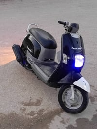 دراجه بوليس كابريتر للبيع (مامفتوحه)  نعومه ورزانه ((ختم واحد وي المكي...