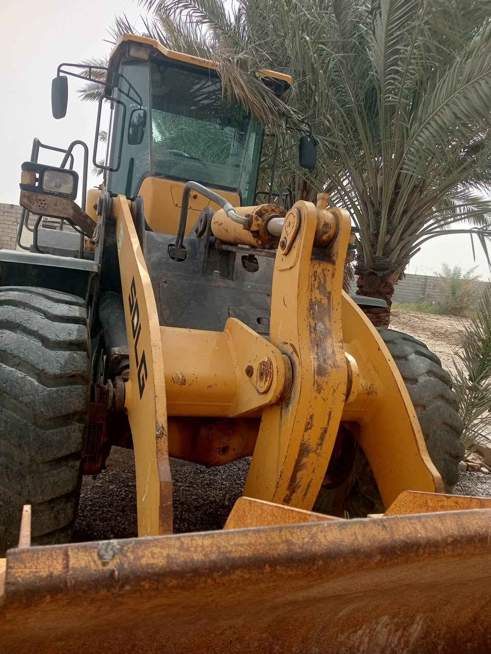 شفل لبيع رقم بغداد بسمي شرط التحويل موديل 2013 ال جي لبرين حجم 53 رقم الموبايل ***********ابو منتظر العنوان ديالى طريق الباويه
