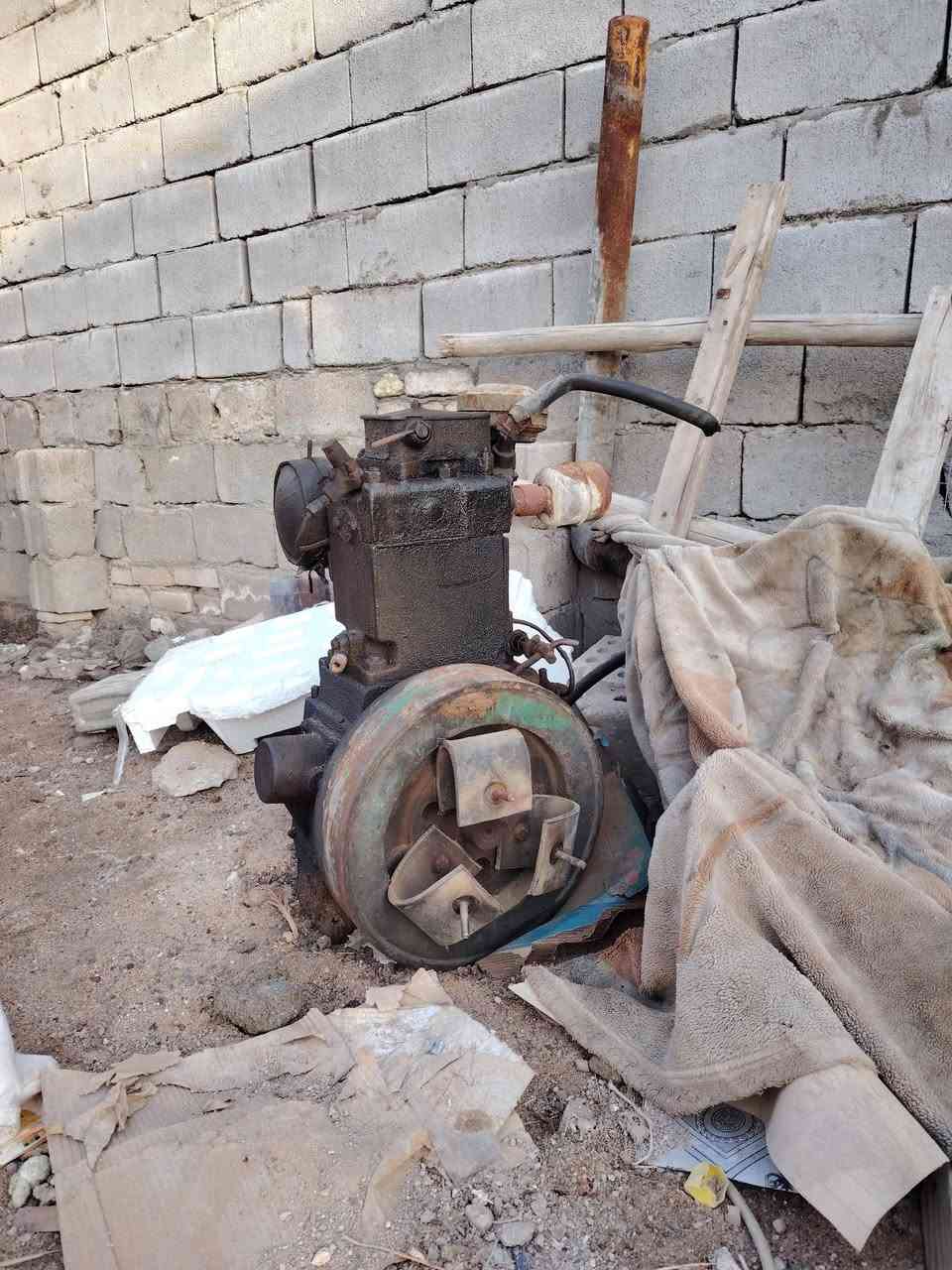 من رخصة الأخوة مسؤولين الكروب
مكينة سقي 4 في 4 نوع هندي الأصلي
فقط هندرها ضاع جيب وياك هندر
وشغل وخذ/السعر المطلوب
370 الف فقط بيه مجال قليل العنوان
ابي الخصيب منطقة البهادريه...
(للاستفسار أكثر اتصل. ***********
