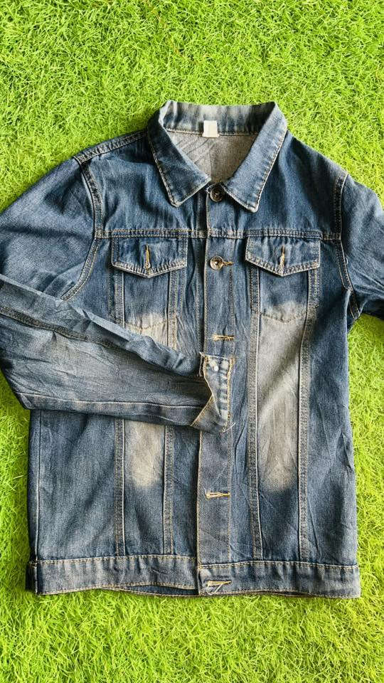 كسر اليوم موعدنه الساعه 7:00م 
قمصله جينز 
جاكيت شبابي رجالي 
بجامه 
ستره 
هودي 
موقعنه ذي قار قضاء الفجر شارع ابو جمال مجاور مطعم انوار المدينه سابقا 
***********
