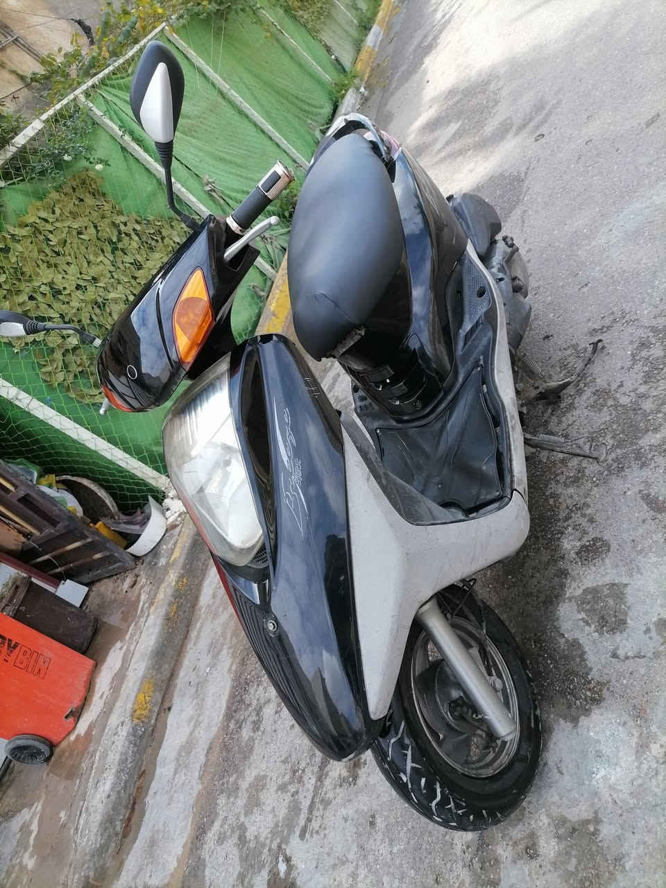 دراجة بريز كلهة شغالة سلف هندر كهربايات الدراجة اي نقص مابيهة الدراجة مكفولة كفالة عامة جيب وياك فيتر وفحص مكينة خرسة ماتسمع صوتهة المكينة بلادية مامفتوحة الدراجة مال رمبة السعر 650 المكان بغداد البياع حي العامل الرقم ***********
