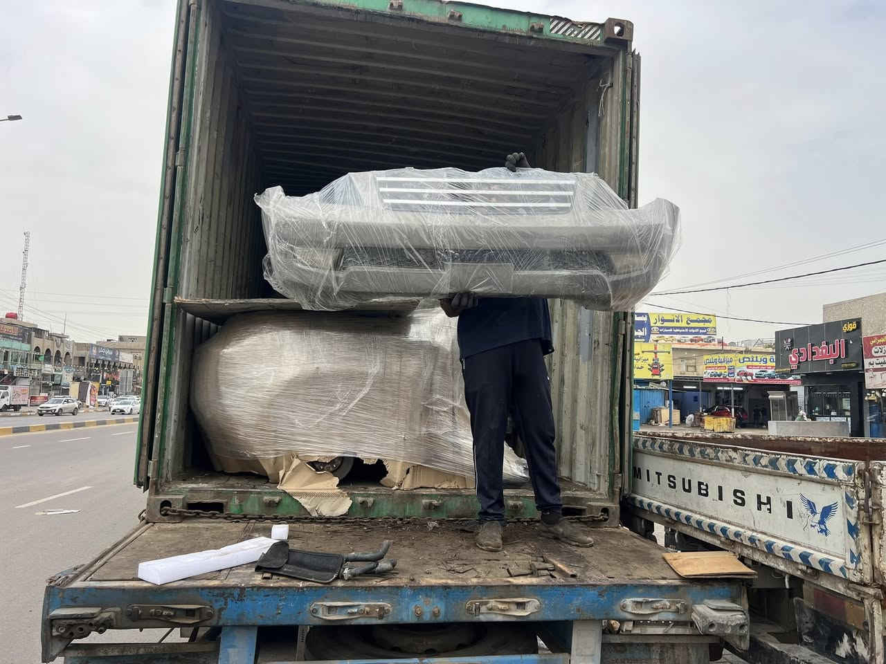 محلات بغداد لتفصيخ 
الكوري كيا مهافي 
عنوان بغداد مدينة الصدر قرب الحمام الداخل 
يوجد خدمة توصيل 
المراسلة على الواتساب 
***********

***********
