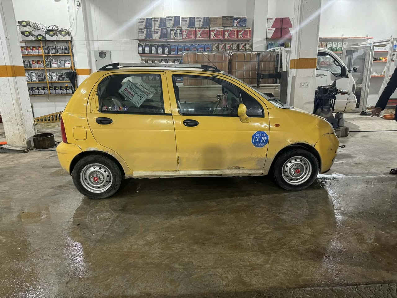 مودیل ٢٠١٢ 
بلا ای شرط، بس لیس مسروق، 
سیارە یشتغل بیها صرف قلیل من دهن و هاهیە
منتقة (کلار-سلیمانیة)

(اولیات اکوو) سنوی قدیم.
سعر ١٨ $
***********
