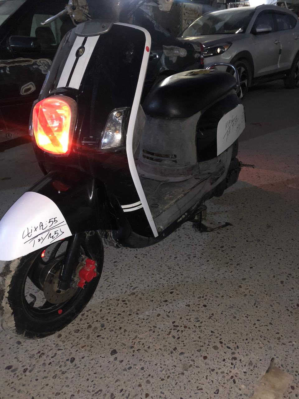 سلام عليكم بوليس كلهاا بلاد بس لكابريتر تجاري باقي كله مكفول بلادي  واقيه مال طين بلاد وملحه اوراق كلها كامله ما تسمع صوتها المكينه سعرها 675 وبيها مجال حك الجيه مكاني مدينه الصدر بغداد رقمي ***********
