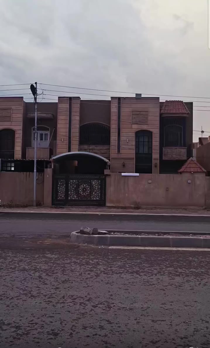 🔥 عرض تجاري مميز جداً 🔥

فرصة لا تُعوّض للاستثمار في موقع حيوي داخل مجمع الفردوس

🏡 دار بمساحة 200 متر مربع
📍 موقع استراتيجي في بداية شارع البلاج التجاري
📏 تبعد فقط 300 متر عن الشارع العام
✨ مناسب لمختلف النشاطات:
✔️ مكتب
✔️ معهد
✔️ شركة
✔️ مجمع تجاري

📌 قريب من مجمع الفردوس الطبي و ماركت تفاحة

📞 للاستفسار الاتصال او المراسلة على الأرقام :
👷‍♂️ المهندس وليد: ***********
👷‍♂️ المهندس طه غسان: ***********
