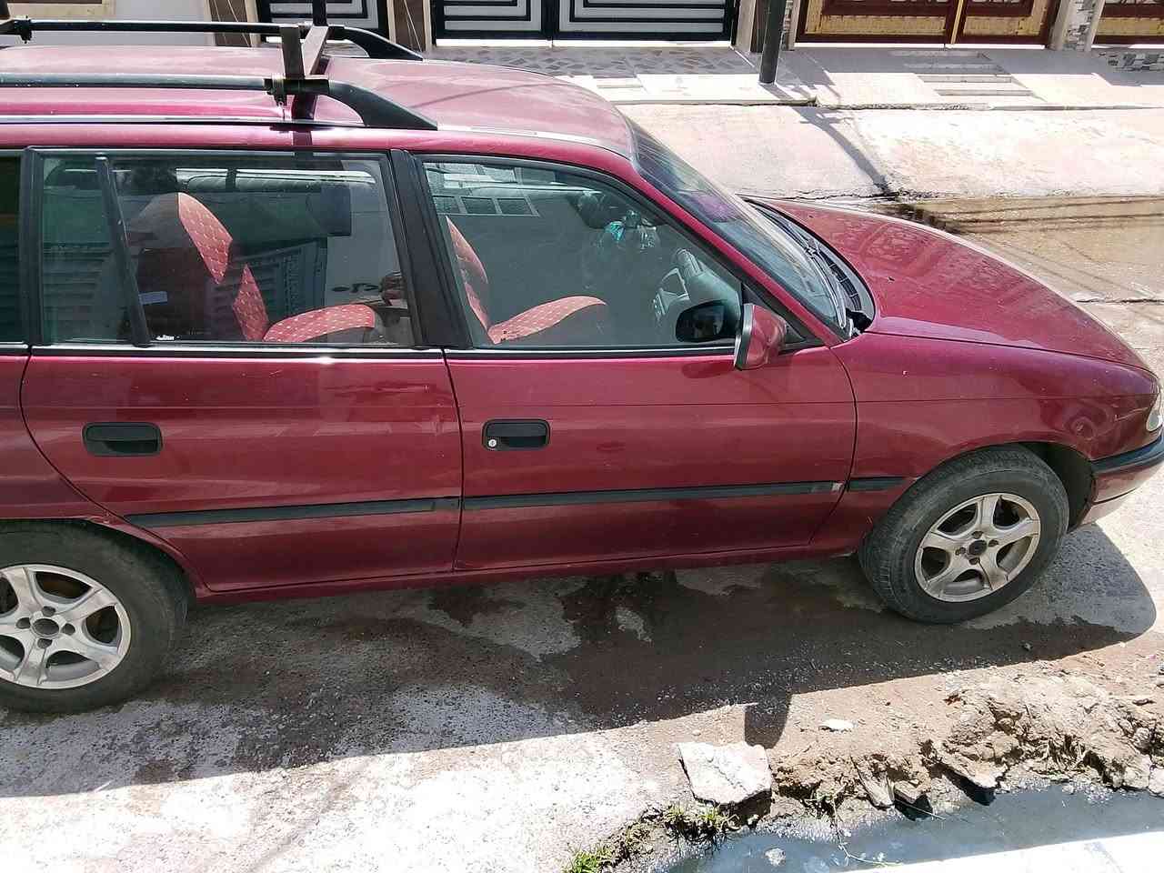 سيارة للبيع اوبل استرا ستيشن موديل 92 كير ومحرك شرط مشروع وطني انبار انكليزي مصبوغه حزام جماليه السعر 40الرقم ***********
