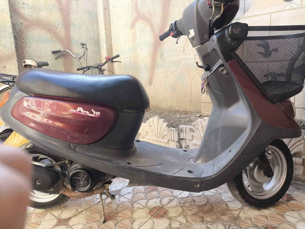 السلام عليكم
دراجه منغولي موديل ٢٠٠٧ جديدة مكينه ناعمه كهربائيات كلها شغاله سلف هندر اشاير هورن لايت امامي كله شغال وجديد دراجه نظيفه جداً ومال بيت استخدام قليل جداً السعر ٥٥٠ الف العنوان طويريج شارع ٤٠ وهذا مو سعرها والله لأن دراجه اخت الجديده وماناقصها الف دينار للاستفسار ***********
