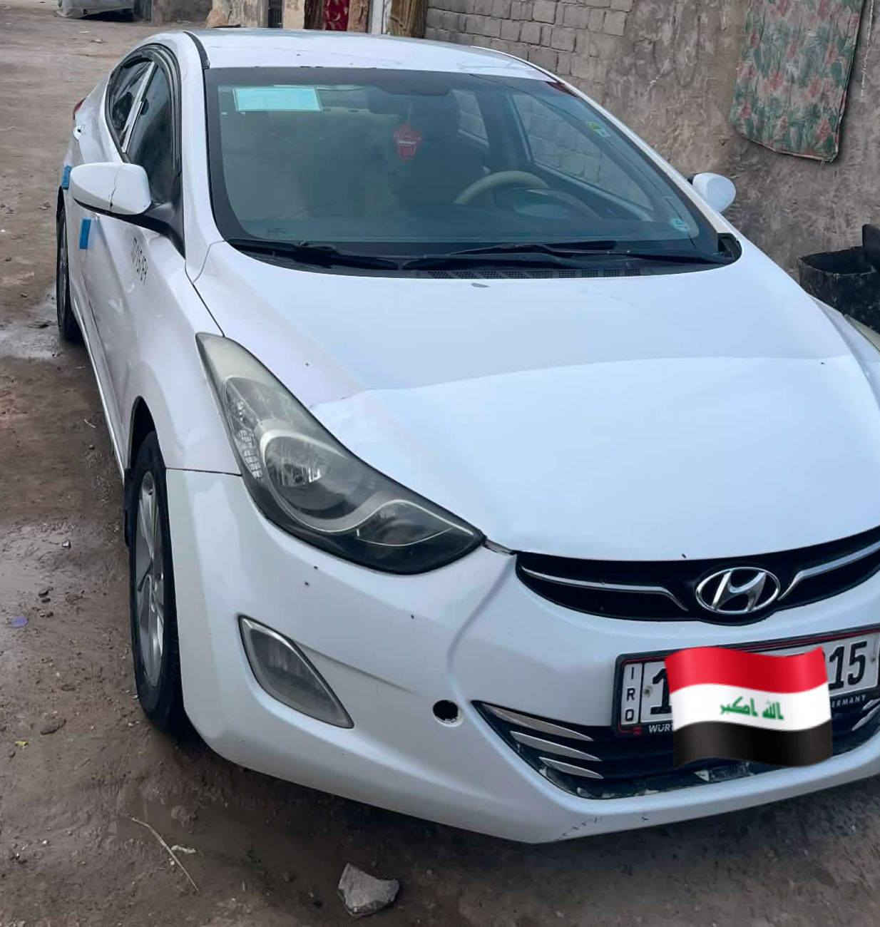 سلام عليكم النتره موديل 13لبيع سياره بيه صبغ صفحه كامله بدون دواخل سعر 95 وبيه مجال  كير ومكينه شرط حداديه جديده ***********
