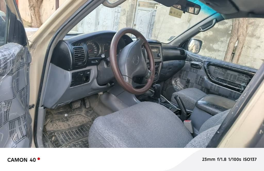 سلام علیکم مۆنیکا ۲۰۰٥ شەش پستۆن بەنزین
گێڕمەکینە دەبڵ ئەکسل تەبرید ساردوگەرم داروبەرد بەشەرت سەیارەکەبێ ڕەقەمە دوبەیە ساغە بێ دەعم بێ لێدراو دەعامی بۆدەعامی بەشەرت بیلاد سپیە کامل کراوە بەخاکی داشبۆرد بەرزە  
نرخی ۷٥ گەڵا گۆڕینەوەش دەکەم  
ژ م  *********** أربيل, العراق
