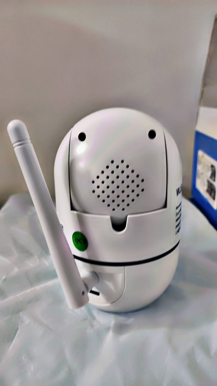 سلام عليكم 

اخوان اعتذر على مارديتلهم بالمنشوره قبله هيه جانت قطعه وحده ونباعت وهسه طلعت قطعه ثانيه الي يريده يتفضل خاص وبخدمته والرقم .   ***********

متاح كامره ذكيه فول موصفات واي فاي تربط على جهاز  بدون كلشي بس تخليه على كهربا وتربط على جهاز تشتغل عندك وين مجنت انته حته لو خارج العراق بيه تطبيق تنزله وتربطه تحفض وتسجل وتنطيك انذار بكل حركه اصير وتفتر 180 دراجه وفوك وجوه واضافتا بيه كير بالبرنامج تتحكم بيه يمنه ويسره وفوك وجوه وتتبع الحركه وتنطيك صوت الموقع وهم بي مايك تكدر انته بجهاز تحجي مباشر يطلع صوت بيه وهم تكدر تلتقط صوره الاي شخص يفوت من يمه بيه هواي موصفات جديده غير مستعمله وبيه ضمان طبعا قطعه طلعتلي امزون 

كاعد يبعونه بهواي اسعار 80 وبيهم 100 اني عارض 20 الف فقط 
الي يريده يتفضل خاص
