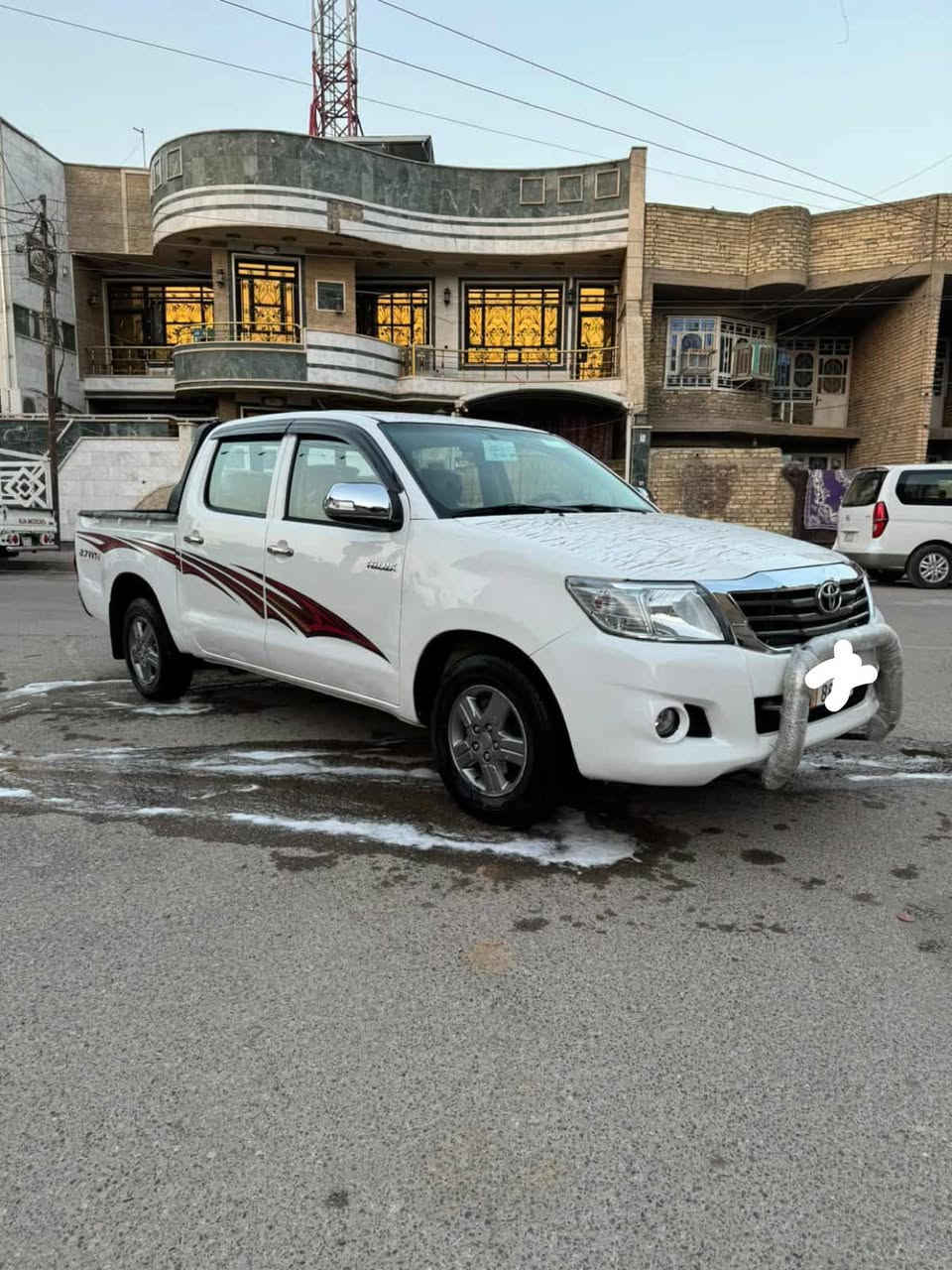 السلام عليكم بيكم هايلوكس موديل 2014 مكفوله من الضربه و التبديل و الصبغ و البارد السياره على وضع الشركه كله بلاد السياره كويتي شاصي 19 كير اوتماتيك السياره جاهزه و جديده كير مكينه صدر امامي خلفي تخم تاير جديد رقم الدولي سنويه جديده مكان السياره بغداد رقم الهاتف ***********
