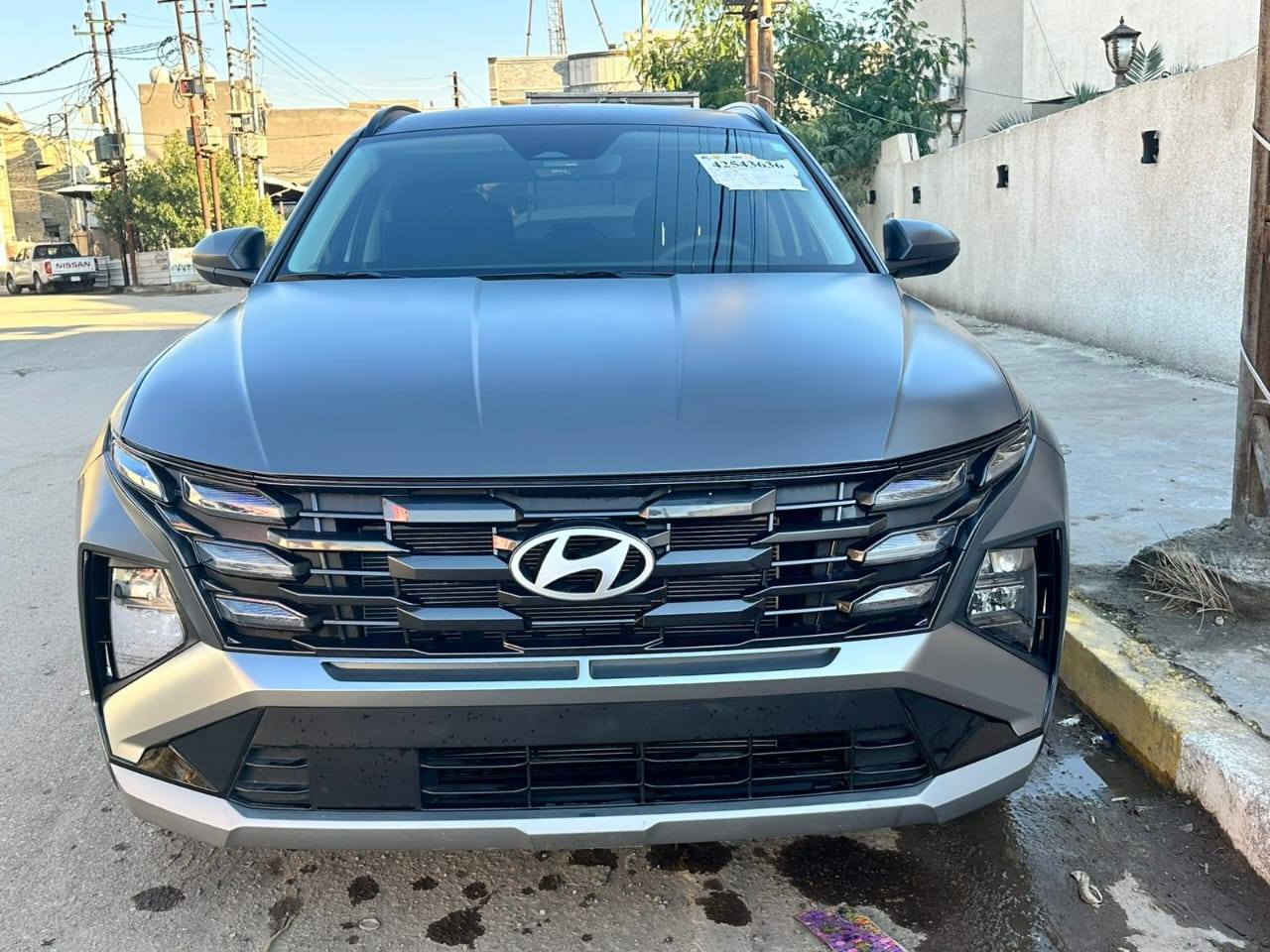 السلام عليكم اخواني الاعزاء...
توسان ٢٠٢٥ وارد امريكي للبيع او المراوس بأقل وحادثها موجود بالصور دخول جديد..

السيارة مواصفات SEL...

بدون رقم ..

السيارة ماشية ٧.٠٠٠ .

صندوق كهرباء يفتح عند التقرب من الصندوق..

شاحن وايرليس..

تحكم استيرن كامل..

مقاعد كهرباء وتدفئة بالكشنات الامامية...

بصمة وهاندبريك دكمة..

رسالة ترحيب عند التقرب من السيارة...

رادار امامي وجانبي وكاميرا خلفية..

شاشة امامية ٢٤ انج..

محرك ٢.٥٠٠..

ويل كب ١٨...

ويعد بيها مواصفات...

السيارة مكانها الدورة شارع ابو طيارة..

السعر ٢٠.٠٠٠ دولار  يعني ٢٠٠

للاتصال او واتساب / ***********
