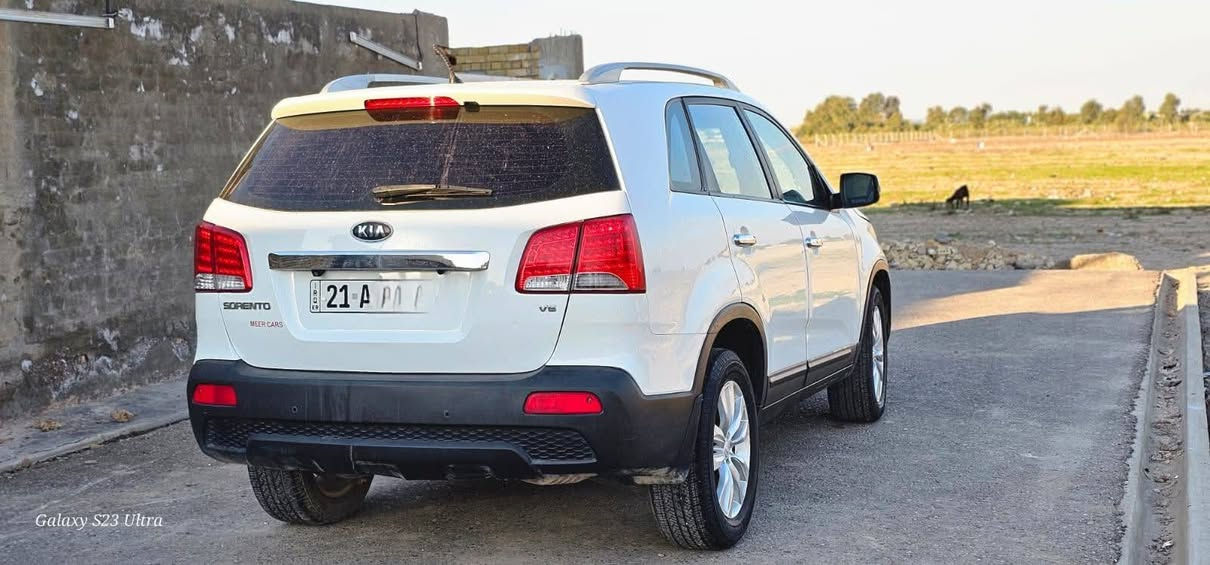 سلام عليكم اخوان لبيع كيا سورينتو خليجي محرك6 سلندر فور ويل 4X4 السيارة رقمها شمالي سليمانية السيارة فول مواصفات بنورما بصمه كراسي جلد تشغيل عن بعد سبعه راكب تبريد 3 قطع وتبريد ثلج❄️❄️❄️ سعر السيارة 140 وبيها مجال مكان السيارة بغداد المعامل الباوية و اتساب *********** والاستفسار اتصل ‎0780 526 6506
