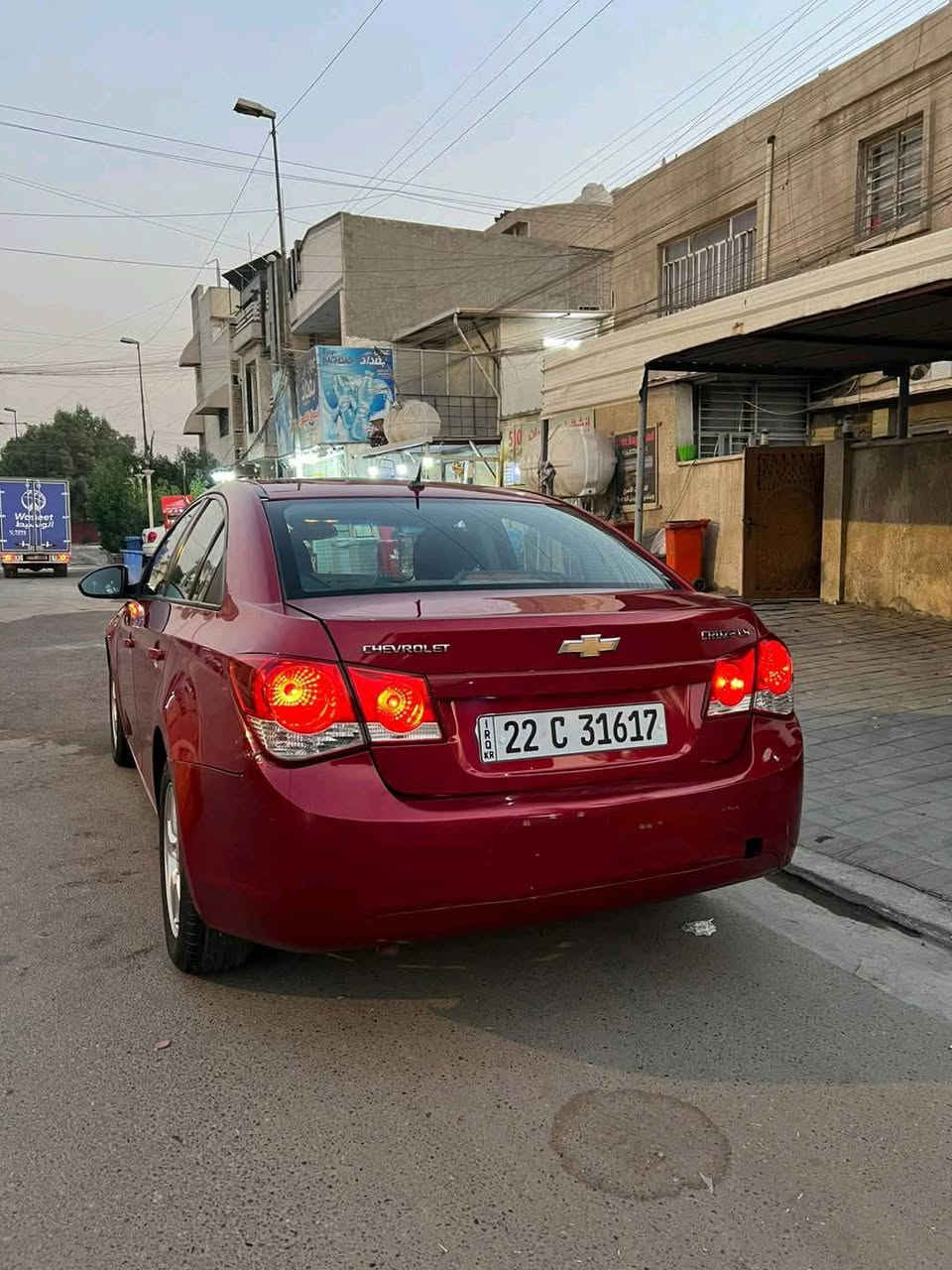 ‏السلام عليكم 
‏( مكلف بالنشر ) 
‏كروز موديل ٢٠١٢ خلييجي بدون حادث فقط طخات بالدعامية ومصلحة  والدوسة اللي اسفل جهة السايق 
‏محرك ١٦٠٠  السيارة نضيفة وحلوة رقمها اربيل الجديد وسنوية جديدة والسيارة بأسم صاحبها اللي مكانه في  بغداد شارع فلسطين  السيارة سعرها ٧٨ ورقة وللمعلومات اكثر الاتصال بصاحب السيارة (‪***********‬ ) 
‏تحياتي
