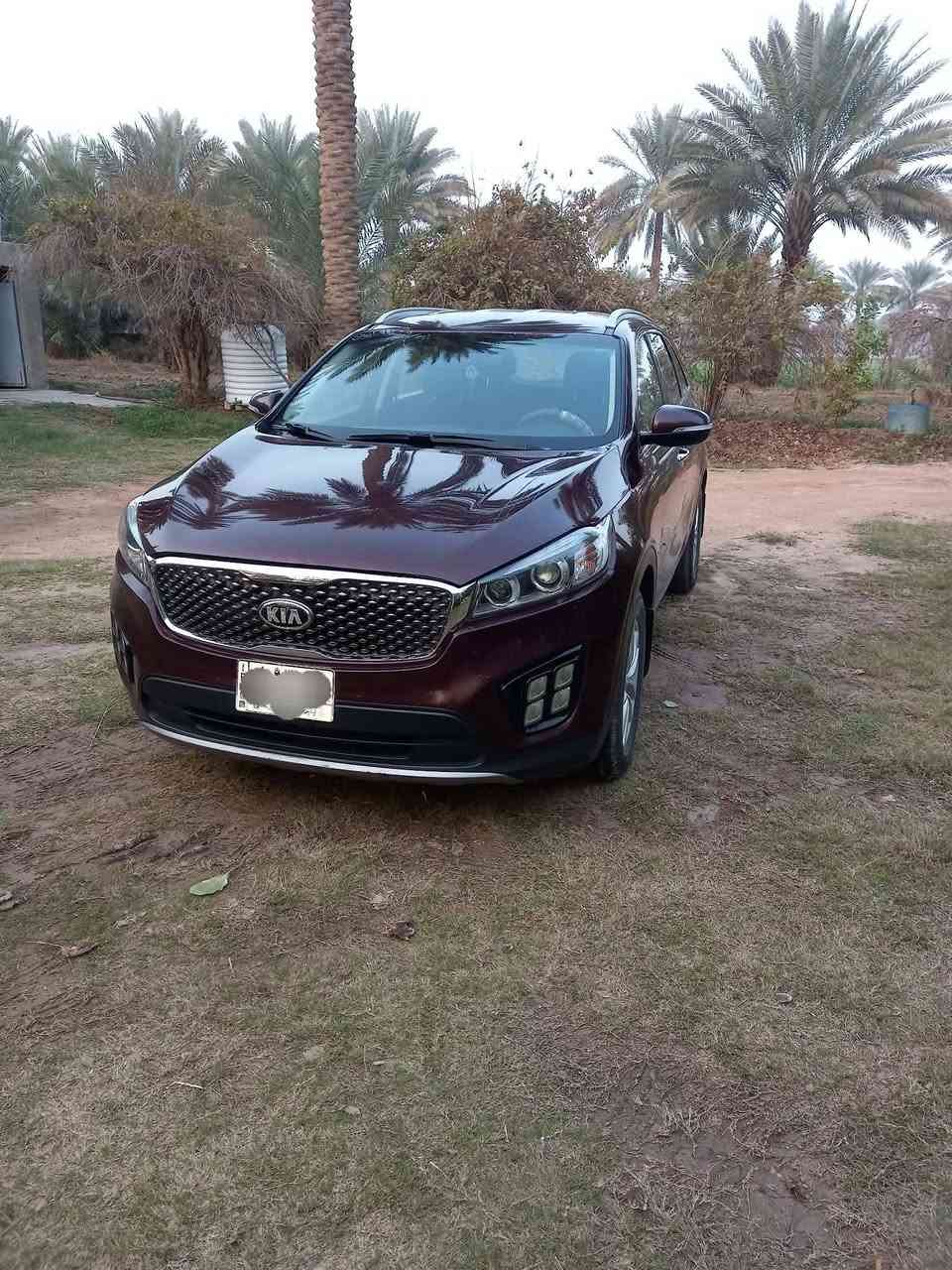 سورنتو للبيع موديل 17امريكي كلين 
محرك ٤ سلندر ٥ راكب دفع روباعي 
***********
