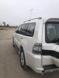 باجيرو ٢٠١٥ • ١٨٠٠٠٠ كم • رقم بصرة