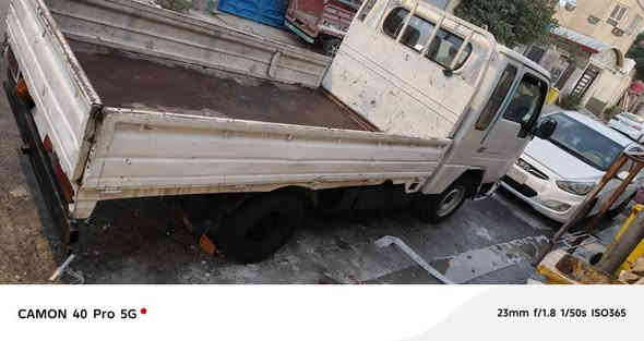 سلام عليكم سيارة سامسونج موديل 2000 سيارة مكينته جديدة حداديه جديده سياره جاهزه من محرك وكير وحداديه سعر 39 وبيه مجال سيارة شرط تحويل مكاني البصرة القبله للاستفسار الاتصال *********** وتساب البصرة
