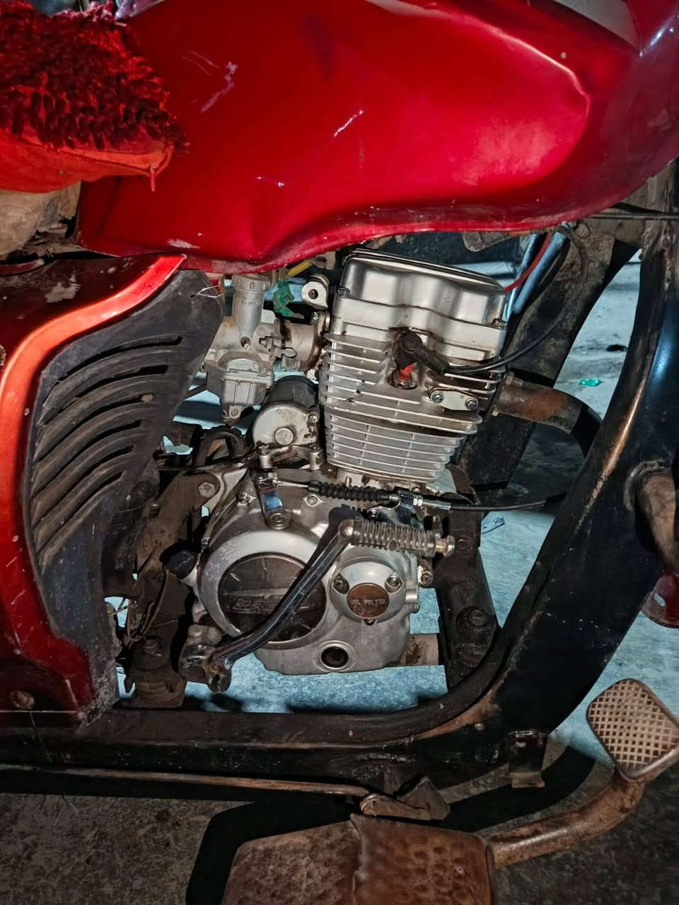 سلام عليكم ستوته ديوان موديل 2019 أوراق كامله سلف هندر كهربائيات كله شغاله
تخم تاير جوبلس 
 مكينه جديده بعده ما مفتوح قبق تفيلس
 لا خياس ولا معجون
كامله كبل الشغل
 أوراق كامله خير من الله
أقره قبل لا تتصل شراي عيوني الك
سعر 1100 مليون وميه  وبيه مجال
عنواني بغداد مدينه الصدر نهايه داخل شارع الشيشان شارع المدارس الهاتف *********** بس وتساب بي تصل وبيك خير وتددلل
