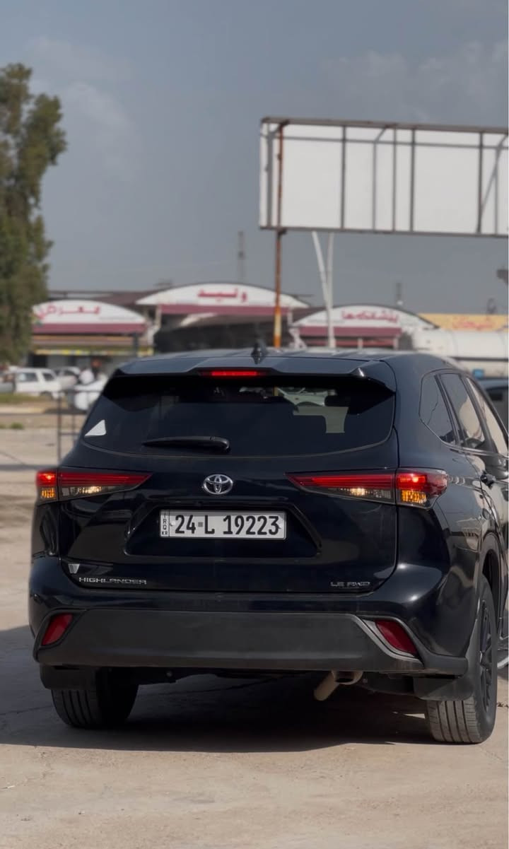 مرحبا اخوان 
للبيع او مراوس
تويوتا هايلندر
موديل ٢٠٢٣
ماشية ٥٠ الف
دبل اكسل AWD
محرك: ٤ سلندر توربو بدون هايبريد مرغوب
لون اسود ملكي
ضرر🩸 فقط بنيد
ماسك راس الشاصي جهة السائقً قليل
ارباكات: سكان سستم
كدام القمارة بيها شوية تعديل مال شحن 
رقم سنوي جديد تحويل وكاله شرط
🚦غرامة ١٤ ورقة🔥
عنوان قضاء الشيخان
سعر ٢٤٥ ورقة و مجال
واتساب *********** الشيخان, نينوى
