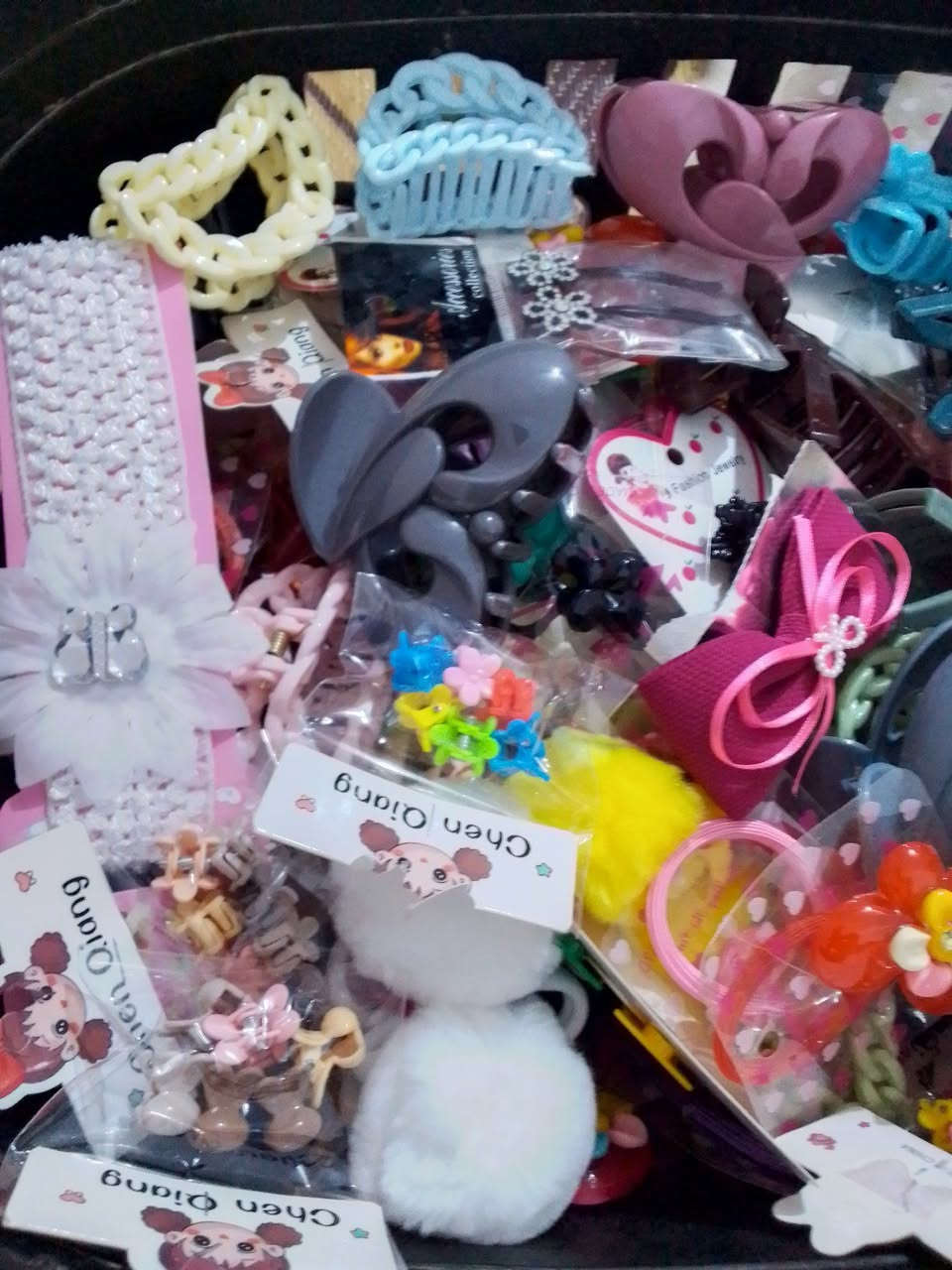 كارتون 100 قطعة اكسسوارات شعر مشكل ب25
متوفر توصيل لكل المحافظات خلال يومين


**إذا كنت صاحب هذا الإعلان وتريد حذفه لأي سبب، رجاءا أرسل رسالة إلى الدعم الفني**