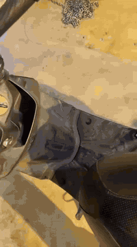 اسلام عليكم
الدراجة للبيع صاره 3 اشهر نازله من الرمله 
كلش بلادي شلع معدل نكره سلف نوزل 
سعره مليون و 300 وبيه مجال مكاني بغداد الامين 
الرقم ***********
