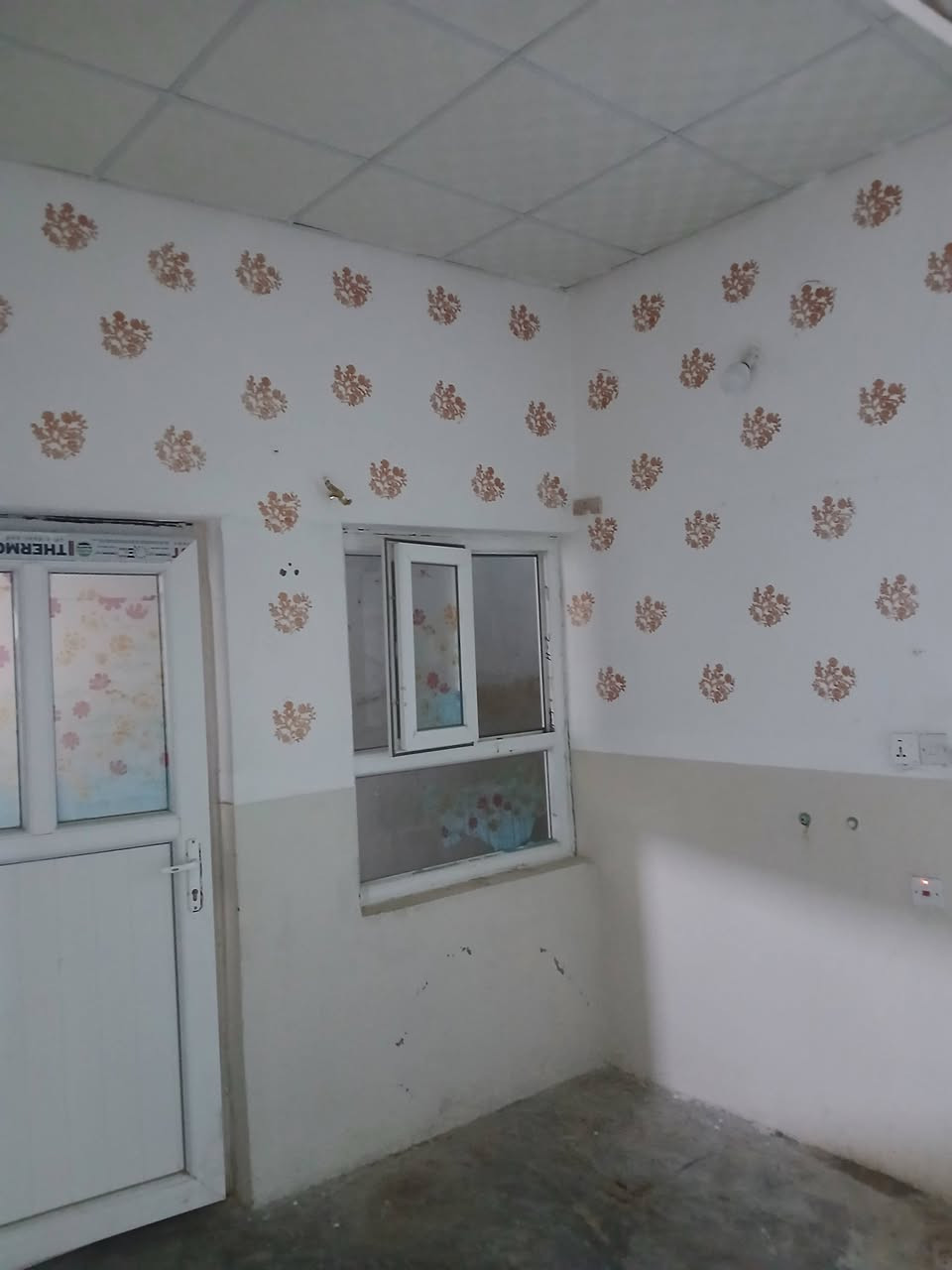 🌹بەناوی خودای گەورە🌹

🎯نڕخی زۆڕ گونجاو  375گڵا
🏦ئەم  خانوە بۆ فرۆشتن
♦کەلار _گەرەکی گازینۆ(گـۆران)
🔹رووی.خــــــۆری بەیانی
♠ڕوبەری 120متر

🔹نزیک مزگەوتــــــــە 

♣خانویەکی  پاک و خاوێن
🔹نزیک بازاڕەکە گازینۆ
♦مەوقعێکی زۆر جوانی هەیە
♦ئەم خانووە پێکهاتووە لە یەک قات

🔶 مــــــــــــــــــیوان 🪑🚪
🔶 مطــــــــــــــــــبخ 🫖🍽️
🔶 مساعد مطــــــبخ 🍽️🫖
♦ ژوری نوستن
🔶 ڕۆشـــــــــــــنایی 🪟
🔶 مشتەمــــــــەلات 🛁🚿
🔺حـــمــــام،سـەرئــــاو

ژم***********
***********
https://www.facebook.com/share/14yprqL5u7/
