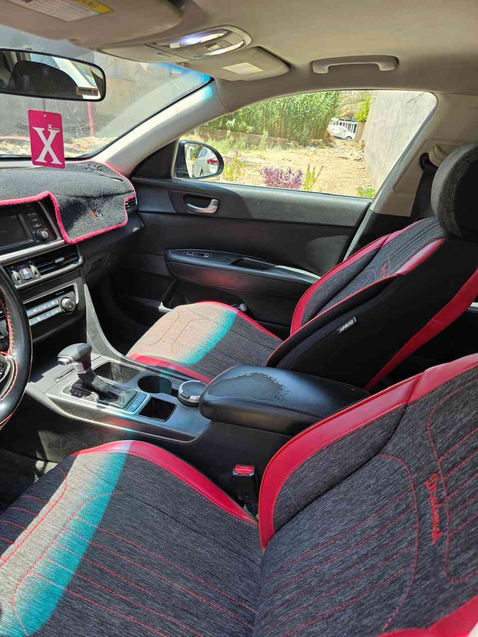 السلام عليكم
أوبتما موديل ١٧ للبيع
ضررها بس بنيد مبدل السونار وصور الضرر موجودة بالصور 
جاهزة السيارة وأحلى من الصور كير مكينة صدر كهربائيات تبريد تخم تاير دوشمة كشنات جديدة 
السعر ١٢٨ وبيها مجال قليل 
سنوية لغاية ٢٨ 
العنوان ديالى بعقوبة 
***********
