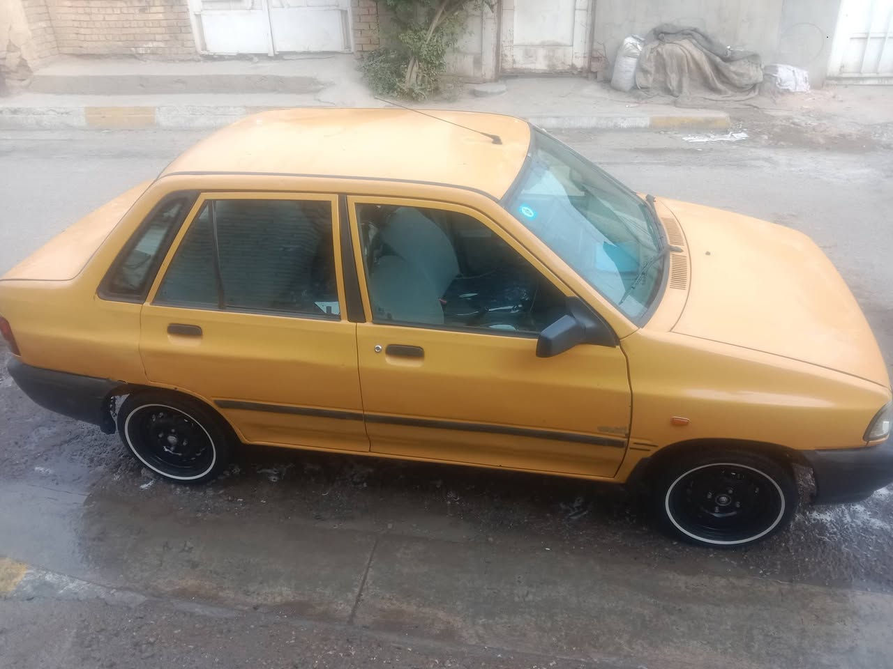 سلام عليكم سايبا 2011كير مكينه شواصي مكفولات تخم تاير صدر امامي خلفي جديد بسمي مصفره هيىه ومرور سعر30 مكاني بغداد الاتصال على الرقم ***********واتساب فقط 0788168640 هاتف
