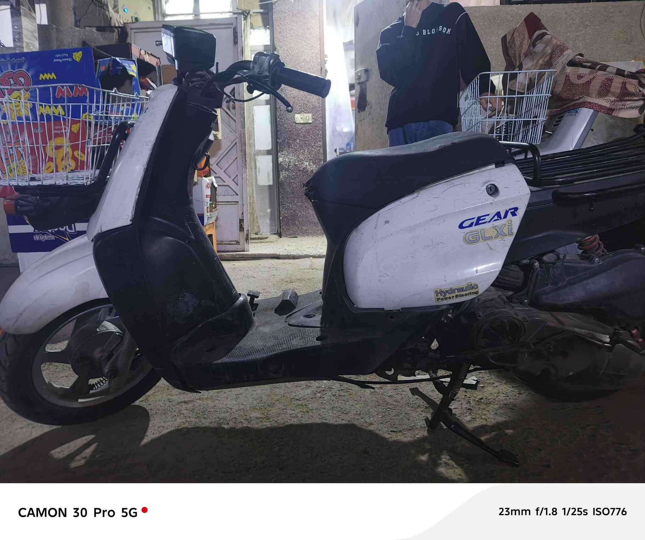 سلام عليكم دراجه بيكم محوره مكينه مال بريز فول نعومة خرسه معدل سريعه كلش سعر 500 عنوان بغداد صليخ قرب التقاطع *********** مكفوله من سرقه ومكينه
