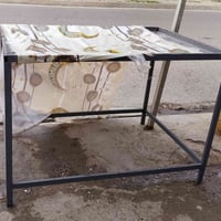 ميز حديد • طاولة حديد