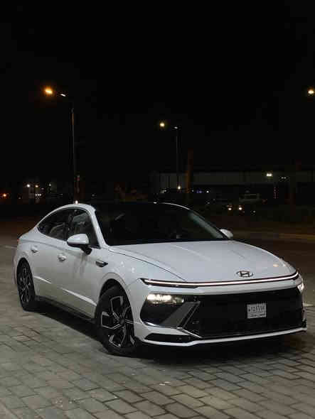 السلام عليكم 
هونداي سوناتا 2024
الشكل الجديد حرة بدون رقم منفيس بأسمي انا المستورد
ماشيه 40 الف 
مواصفاتها :-
بصمه تشغيل + بصمه ابواب 
شاشه ديجتال متصل كامل 
كيلو متر ديجتال 
كير تعليك ب الستيرن
تحكمات فول 
تدفئه كشنات 
كروس سرعه 
تحديد مسار الطريق 
لد امامي مع ترحيب عند التشغيل
لد خلفي 
ويل كروم 
رادارات  اماميه وخلفيه وجانبيه 
بعد بيها مواصفات هواي 

السياره فول مواصفات عدا البانوراما 

السعر :- 180 وبيهة مجال 

حادث السيارة تبديل قطعة وحدة بنيد ونفس الون تفصيخ السيارة بدون صبغ ولا معجون ولا دواخل ولا شاصي  كل الغراض مشتريهن تفصيخ ونفس المديل 
السيارة جديدة  وبلعافية ع ياخذهة 

صار بيهة خسفات بسيطة بلقمارة بسبب التحميل او الشحن من امريكا   

تويه مغلف القمارة اسود للجمالية تكدر 
قبل لا تشتري نشيل التغليف
***********
