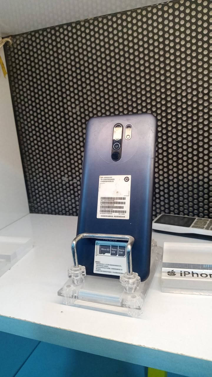 السلام عليكم 
اجهزة مستعملة بأسعار مناسبة
المكان القاسم حي العسكري الشارع العريض 
للاستفسار ***********
