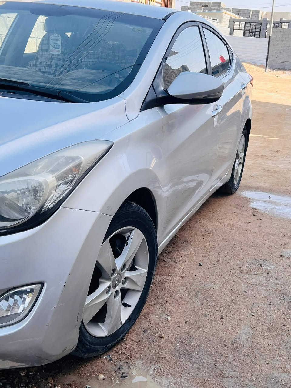 النترا ادوات متوم ارقام وسنويه لل28
مكانها البصره 

كصة جنطه 
بيع او مراوس 
***********
