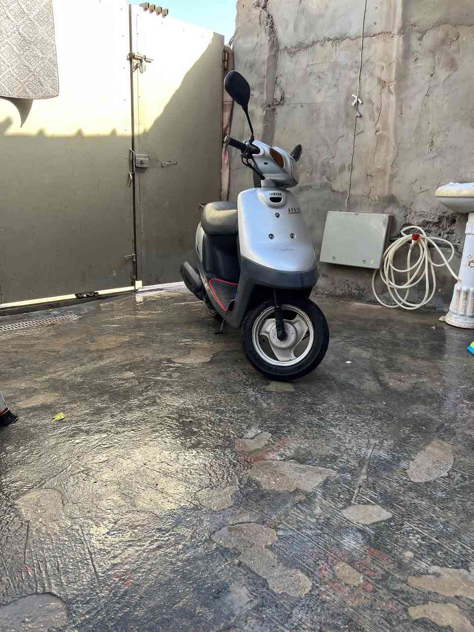 موديل 2003
مامفتوحه نهائيا كلشي بيها بلادي 
كابريتر مامفتوحه بلك مامبدل بيها 
كلشي بيها اصلي  
سلف  هندر شغال 
السعر 650 وبيها مجال بسيط
للاتصال  ***********
