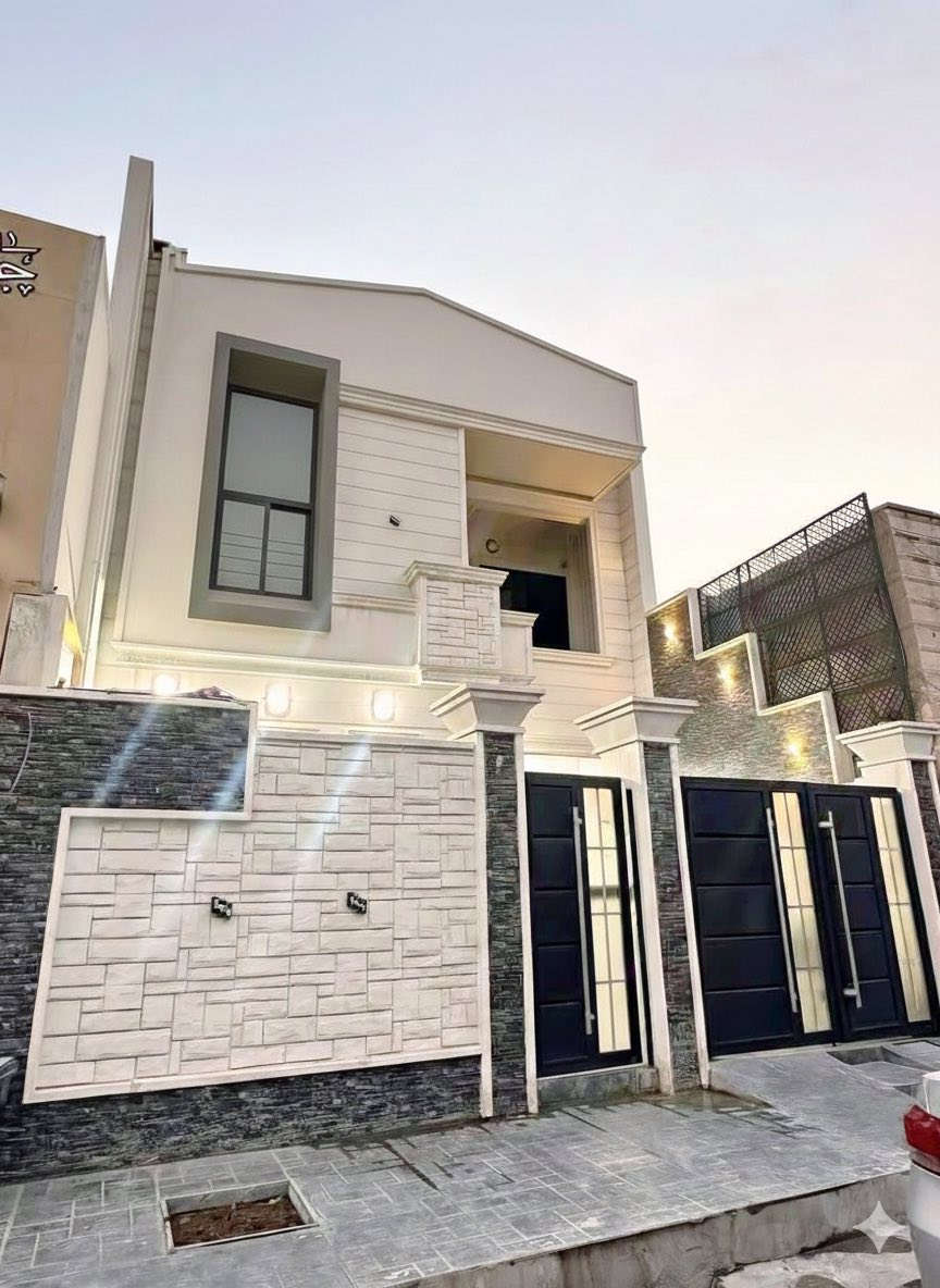 لــلــبــيــع او مــعـارضة 

دار فــي حــي الــنــصــر (الــفــيــصــلـيـة) قـرب جـامـع عــبـدالـلّٰــه الــخــيـرو 

بـنـاء حــديـث 

مــســاحـة 200 مــتــر 

واجــهــة 7.5مــتــر 

يـتـكــون الـدار مـن طـابـقـيـن 

ط١(كـراج،مطبخ حار وبارد ،هول، استقبال ،صحيات ،غرفتين نوم )

ط٢(هول،غرفه نوم ،صحيات ،مخزن)

لـلاسـتـفـسـار التـواصـل عـلـى الارقـام الاتـيـة 

☎️ ***********

☎️ ***********
