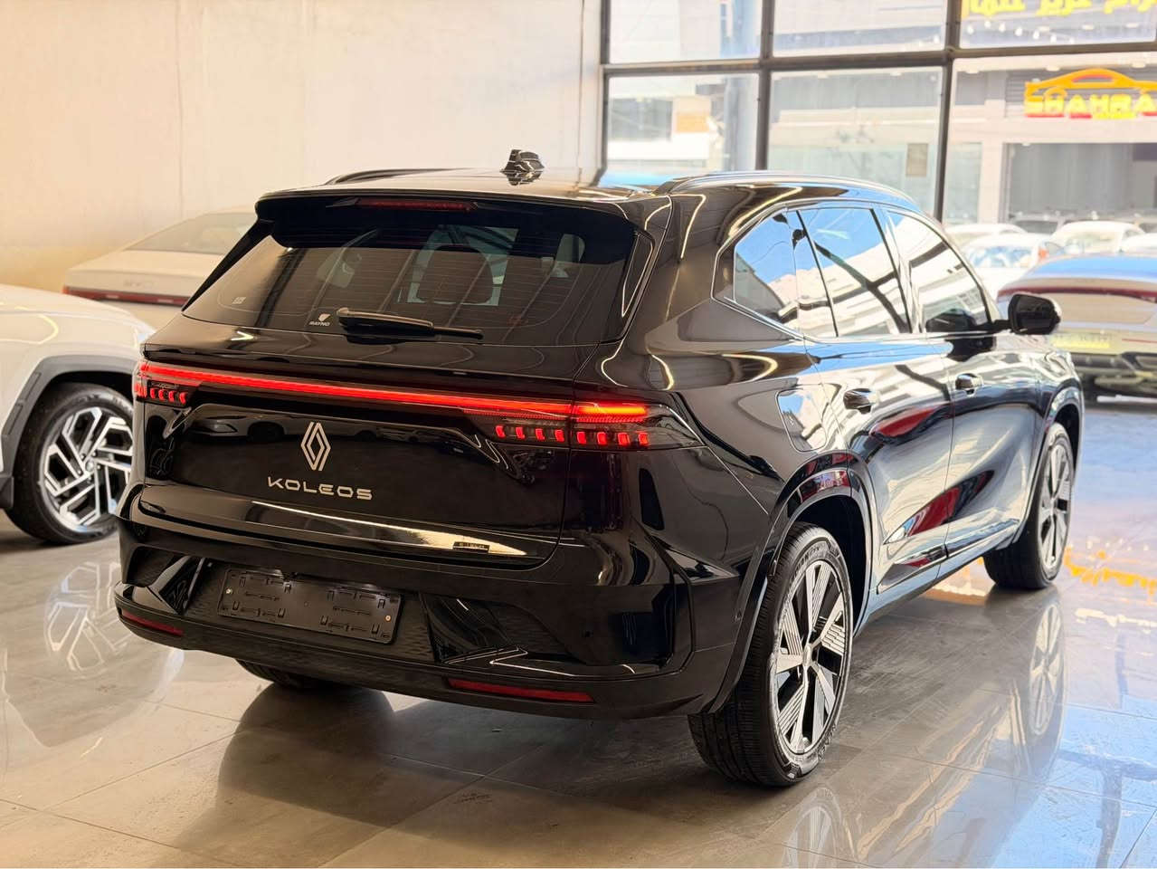 رينو كوليوس 2025 هايبرد كفاله عام ماشي9 الف كيلو فول موصفات بدون فتحه مكان أربيل شركه مصطفى كارس بيع مراوس سعر 198 ورقه للاستفسار ***********/*********** أربيل, العراق
